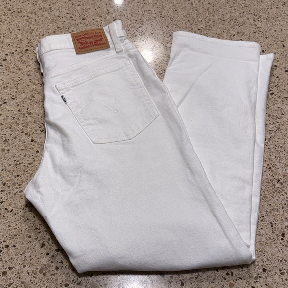 Levi's Denim - Levi’s wedgie straight fit button fly jeans size 30